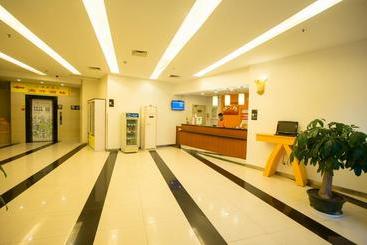 בית מלון כפרי 7 Days Inn Meizhou Chengxi Avenue Brach