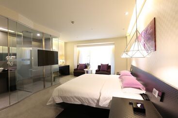 Отель Leshan Wow