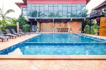 فندق Capital O 727 Be One Resort