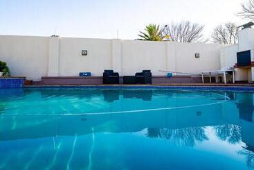 بنسيون 17 On 13th