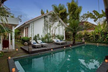 בית מלון כפרי Room & Vespa 3