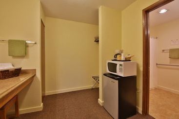 汽车旅馆  Harbor Inn