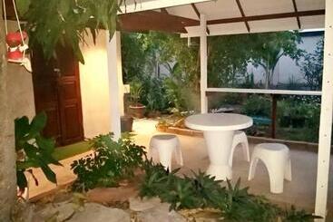 پانسیون Baanchompooamphawa