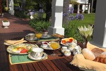 Pension The Garden Villa Guesthouse