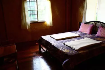 پانسیون Tt&t Backpacker Guesthouse
