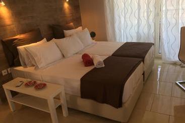 Huoneistohotelli Er.zo Summer Studios