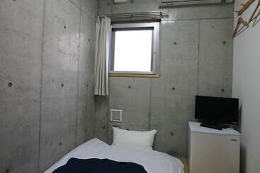 Weekly Sho Hotel Namba