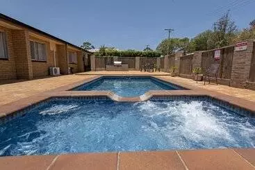 Hotel Leichhardt Motor Inn