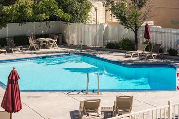 Motel 6reno, Nv Virginia Plumb