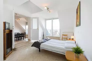 ツーリストアパートメント Piano Castle Hill Apartments