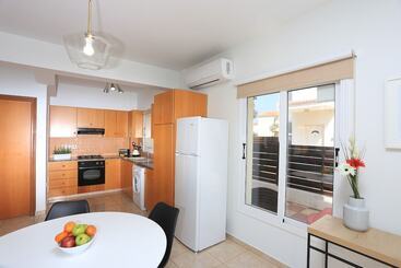 דירות לתיירים Seabreeze Villas With Private Pool