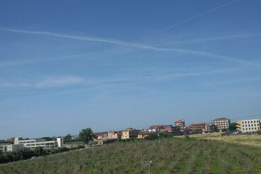 פנסיון Merylinn Guest House