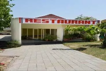 Hotelli Barbet Tourist Resort