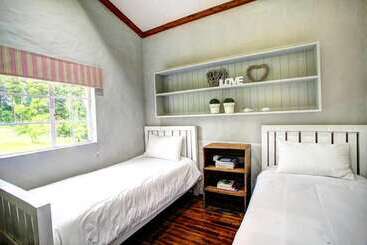 Oakhurst Farm Cottages