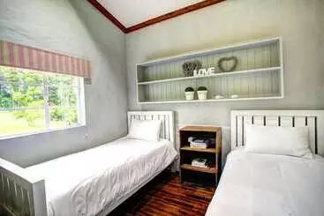 Oakhurst Farm Cottages