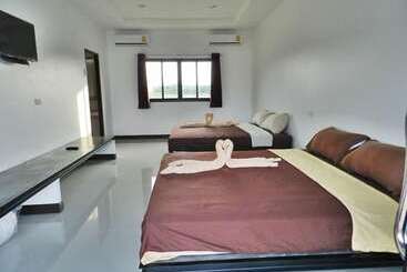 דירות לתיירים Cha Am Pool Station