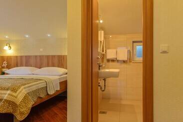 Жильё для туристов Luxury Apartments Villa Tea