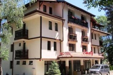Family Hotel Emaly 2