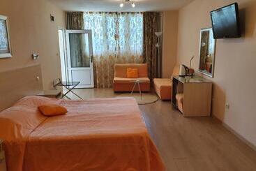 בית מלון כפרי Acropolis