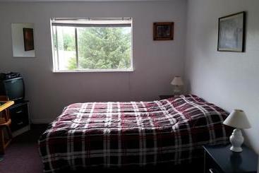 Motel Sayward On Sea