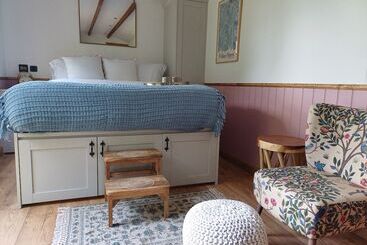 Dom wiejski The Heartwood Luxury Cabin Near York