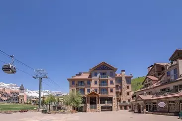 Mökkimajoitus Blue Mesa Lodge 32a By Avantstay Located In The Heart Of Mountain Village W/ Prime Skiing Access