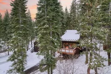 Mökkimajoitus Dakine Haus By Avantstay 4 Min To Northstar + Deck