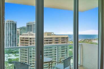 هتل آپارتمان Glamorous Bay View Studio In The Grove