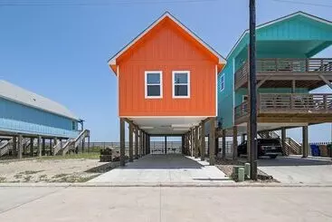 کلبه Waterfront Escape W/ Views Shared Pool & Boat Dock Orange Crush By Avantstay