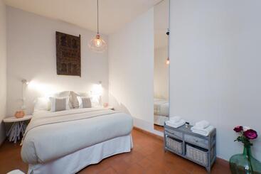 تختخواب و صبحانه Casa Bombo