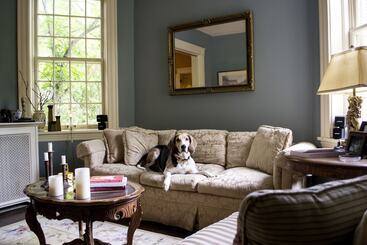 Clifford House Private Home B&b