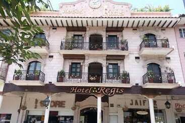 Otel Regis