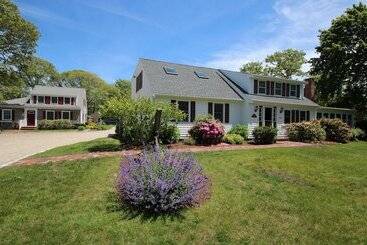 The Tern Inn Bed & Breakfast And Cottages