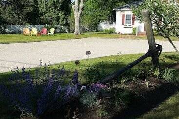 The Tern Inn Bed & Breakfast And Cottages