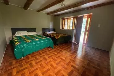 Albergue Casa De Piedra   Vaquería