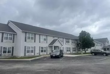 هتل Harmony Inn & Suites