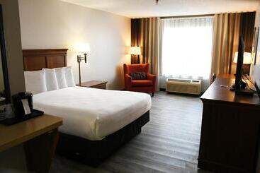 فندق Harmony Inn & Suites