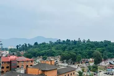 هتل Nirakar
