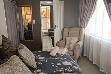 Pensione The Flamingo Suite At Frederick S Place