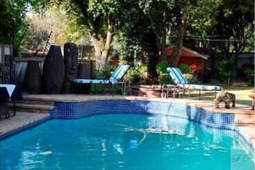 Pensió The Flamingo Suite At Frederick S Place