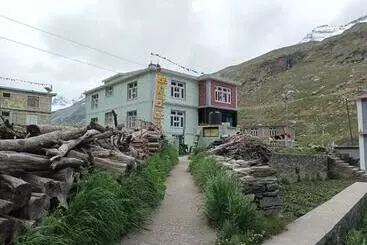Pensiune Trekking Cougars Guest House