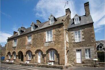 צימר La Maison Guischard De La Ménardière Dite La Maison Romane Chambre Hôte
