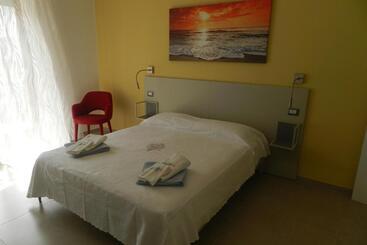 פנסיון Infamiglia   Alloggio Turistico