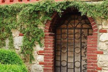 پانسیون Villa Mugs