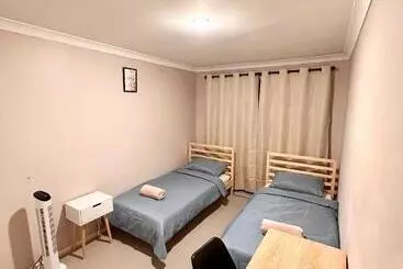 Hospedaria Vic Park Share House Near Shops And Cafes
