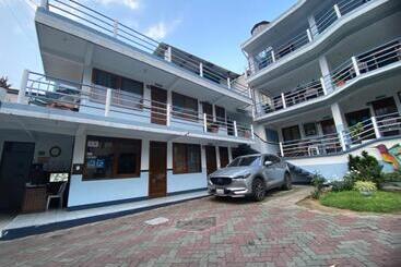 هتل Mansión Del Lago