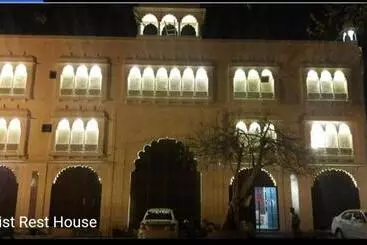 ホテル Tourist Rest House Agra