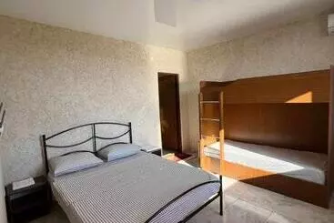 Otel Urekistan