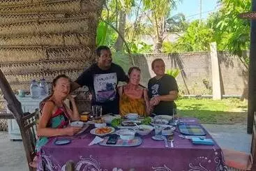 Slow Living Guesthouse And Hostel