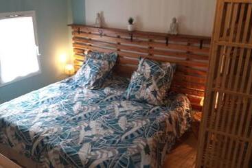 Bed and Breakfast Roses Des Sables